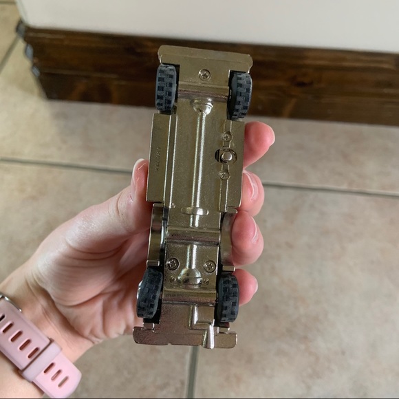 Sanis Quartz Heavy Fire Engine Truck Clock - Picture 5 of 5